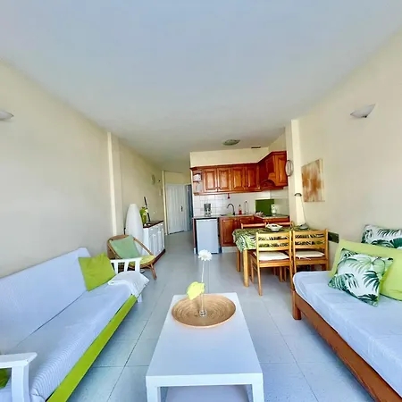 Daire Sunset Beachfront *